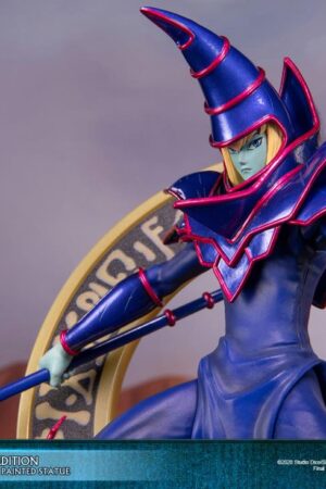 Yu-Gi-Oh! Dark Magician (Blue) Statue: imagen 6